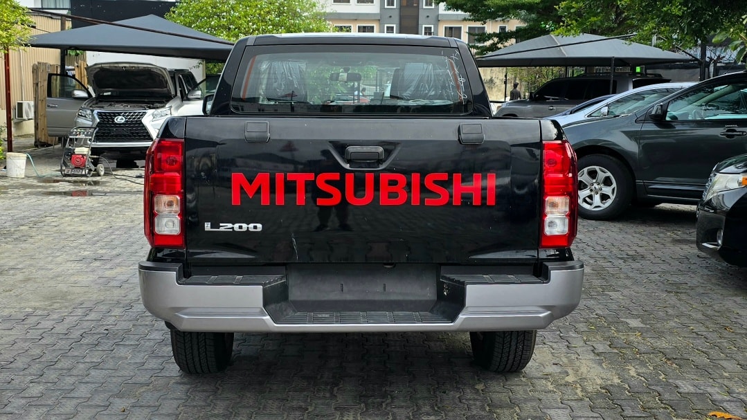 Mitsubishi L200 2024 brand new 4x4